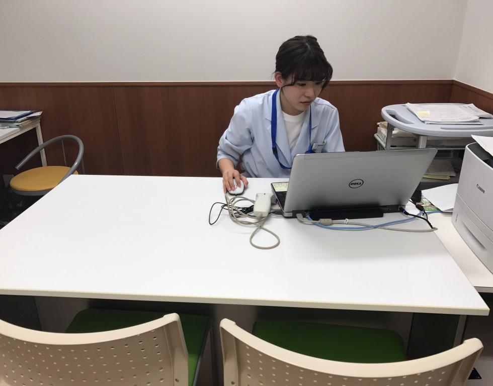 薬剤師を目指す方へ  相澤病院 小松 麻裕子